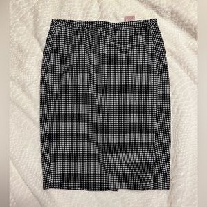 Merona Black and White pencil skirt! Super Cute! NWOT